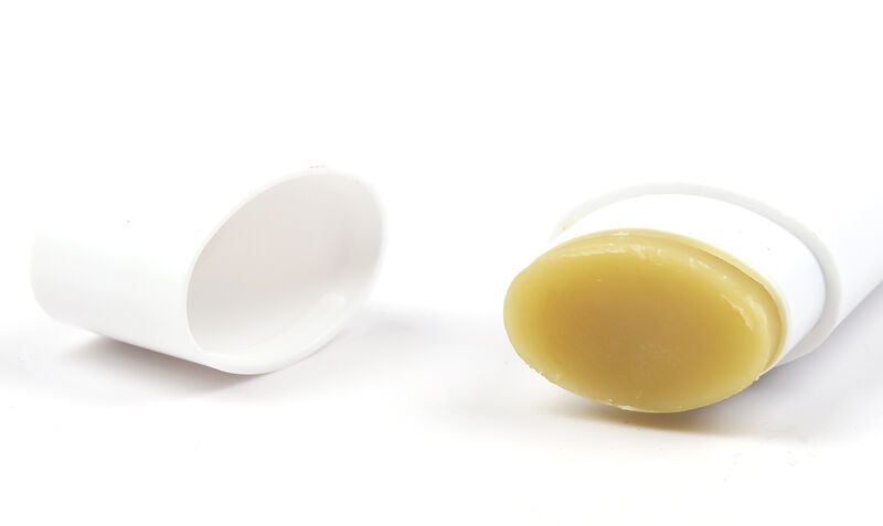 Hareline Low Tack Wax Travel Oval Tube