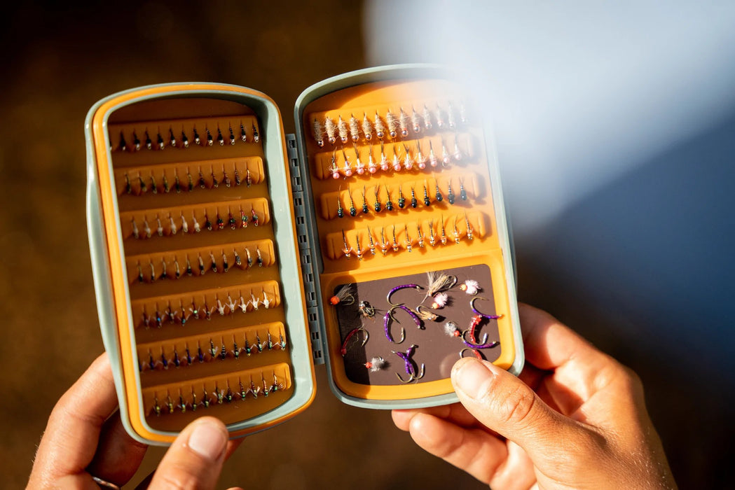 Fishpond Pescador Magpad - Small Smoke Grey